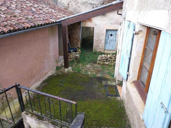 Image No.8-2 Bed House for sale