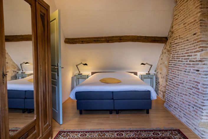 Image No.14-8 Bed House for sale