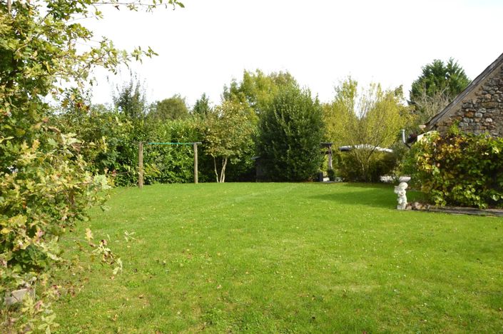 Image No.20-8 Bed House for sale