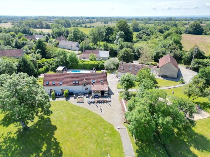 Image No.4-8 Bed House for sale