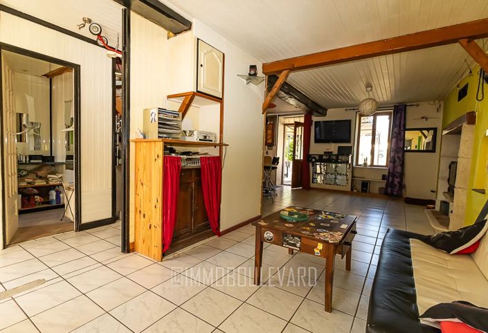 Image No.9-1 Bed House for sale