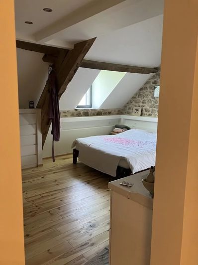 Image No.10-6 Bed House for sale