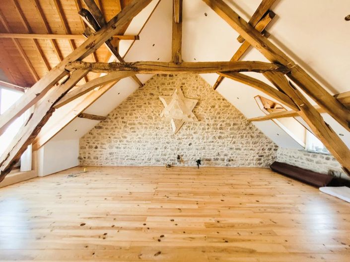 Image No.12-6 Bed House for sale