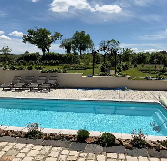 Image No.18-6 Bed House for sale