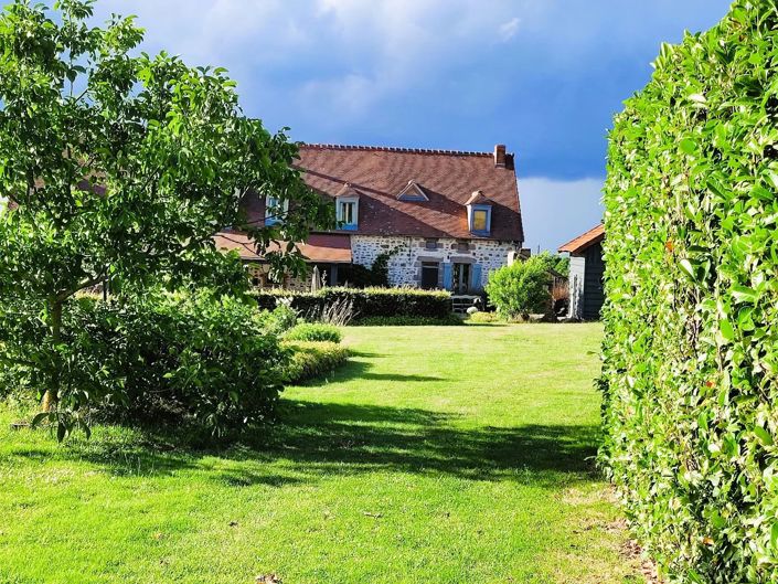 Image No.21-6 Bed House for sale