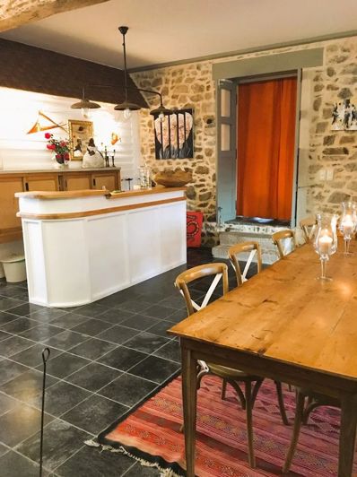 Image No.5-6 Bed House for sale