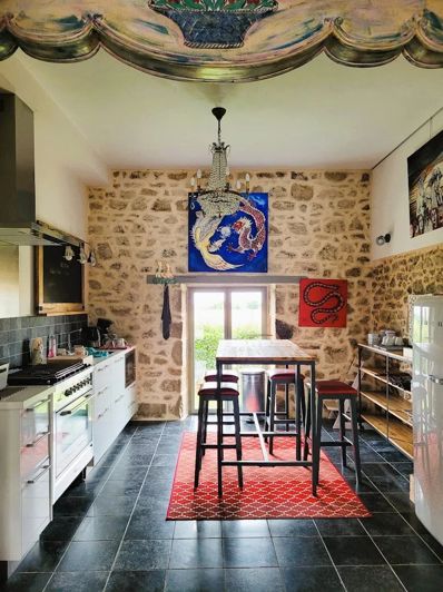 Image No.6-6 Bed House for sale