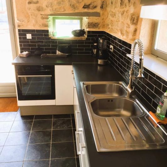 Image No.7-6 Bed House for sale