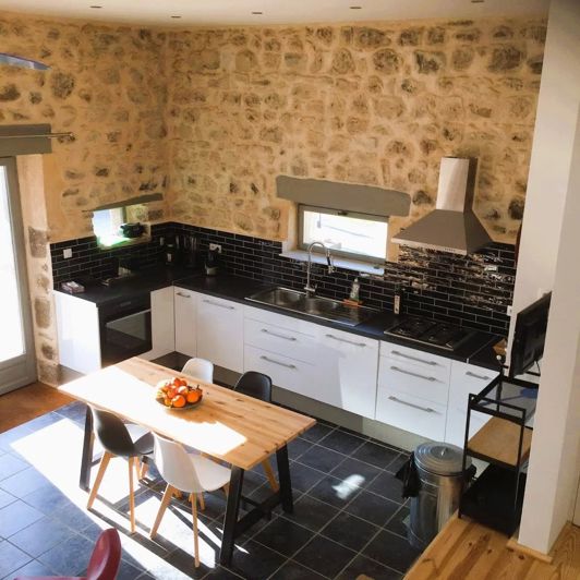 Image No.8-6 Bed House for sale