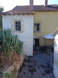 b710056a85a35ff28191eed166f3277bc44f12f63c869