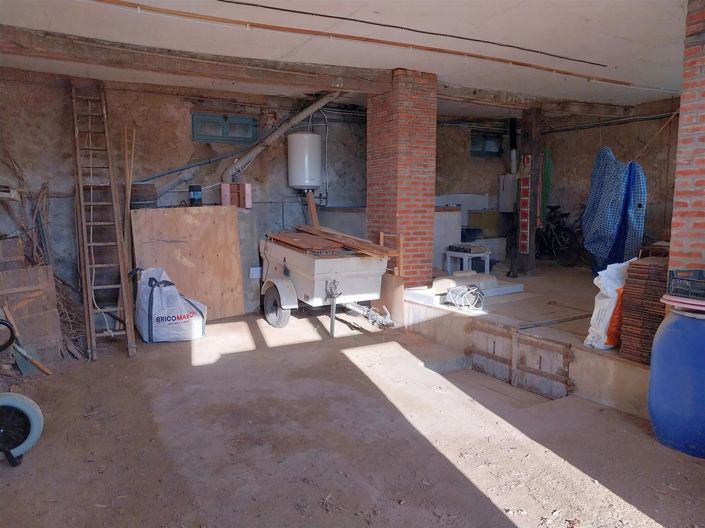 Image No.18-3 Bed House for sale