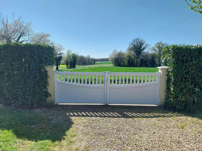 Image No.20-5 Bed House for sale