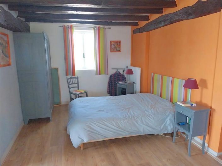 Image No.8-5 Bed House for sale