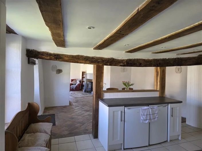 Image No.10-6 Bed House for sale