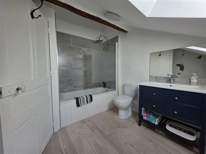 Image No.29-6 Bed House for sale