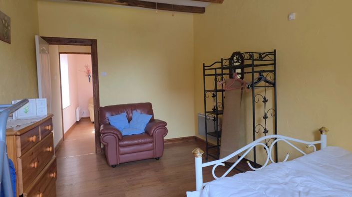 Image No.9-2 Bed House for sale