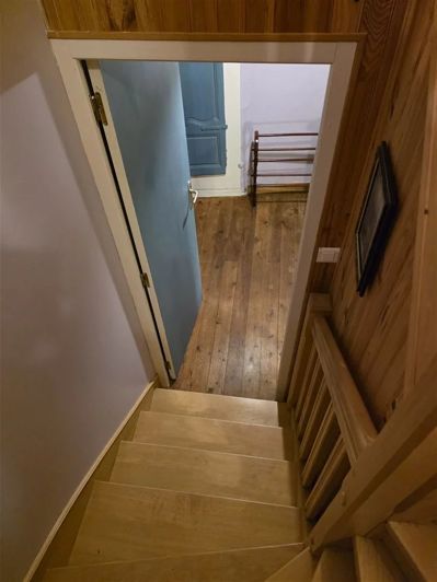 Image No.8-2 Bed House for sale