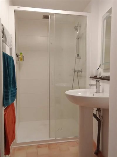 Image No.13-2 Bed House for sale