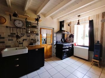 eb296bfeddc09ff9cb22e5a85535bd521bfbffb79d115