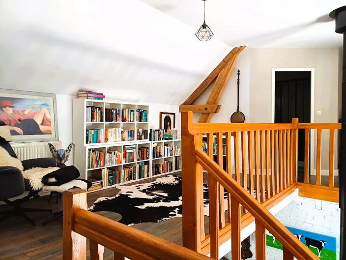 Image No.18-4 Bed House for sale