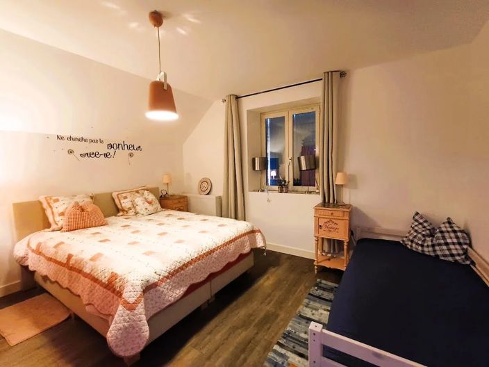 Image No.19-4 Bed House for sale