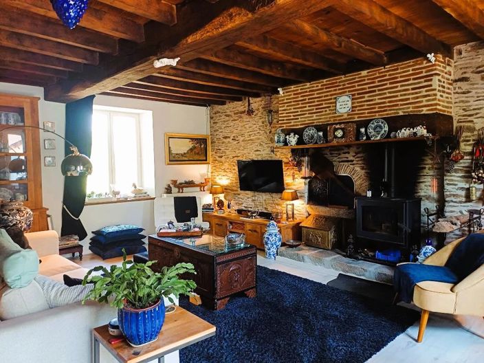 Image No.8-4 Bed House for sale