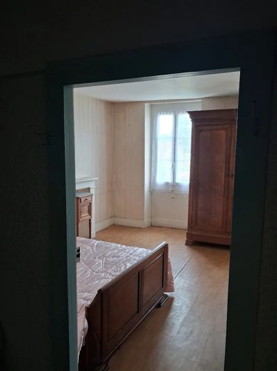 Image No.12-2 Bed House for sale