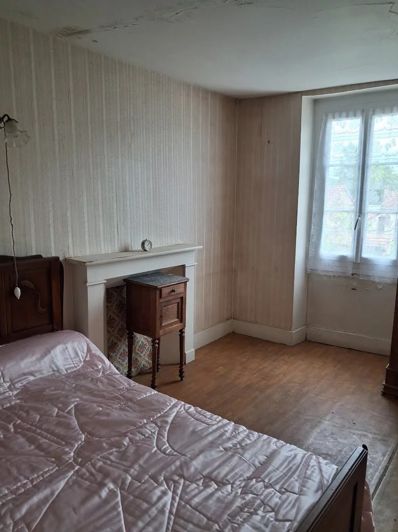 Image No.13-2 Bed House for sale