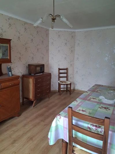 Image No.8-2 Bed House for sale