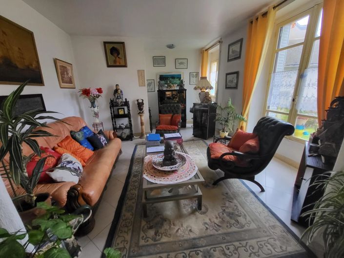 Image No.3-3 Bed House for sale