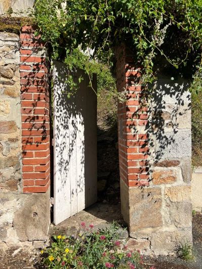 Image No.17-4 Bed House for sale