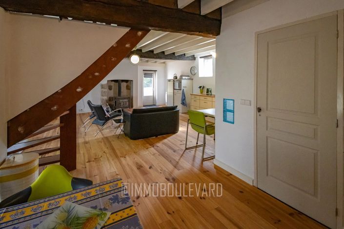 Image No.8-2 Bed House for sale