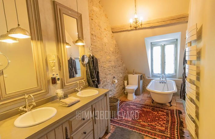 Image No.21-4 Bed House for sale