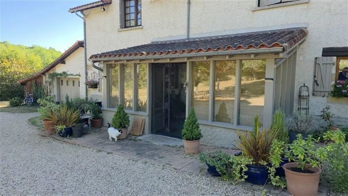 Image No.3-5 Bed Villa for sale