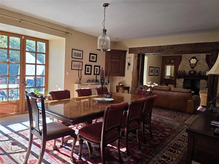 Image No.8-5 Bed Villa for sale