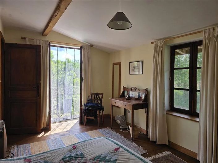 Image No.16-5 Bed House for sale