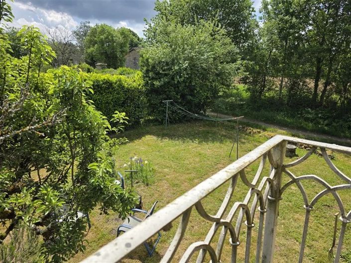 Image No.17-5 Bed House for sale