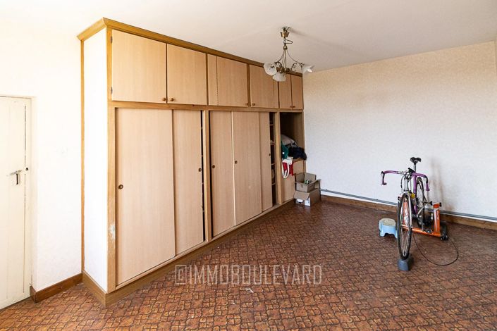 Image No.16-7 Bed House for sale