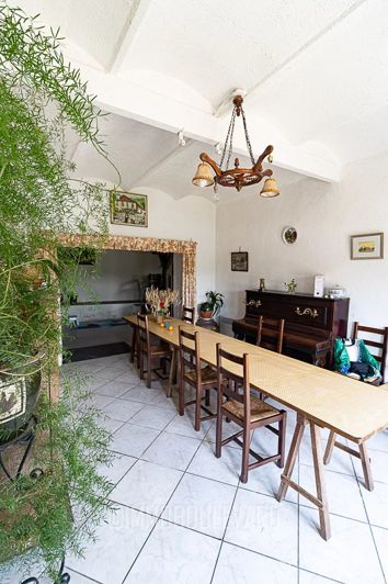 Image No.7-7 Bed House for sale