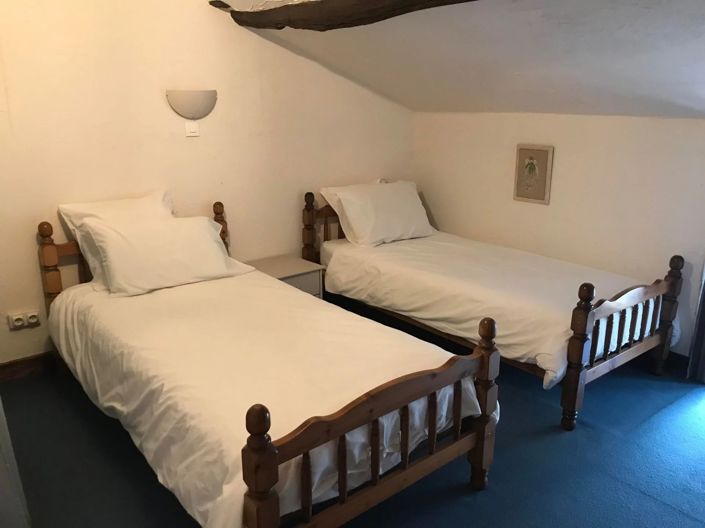 Image No.12-4 Bed House for sale