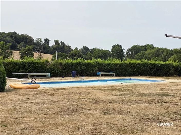 Image No.2-11 Bed Property for sale