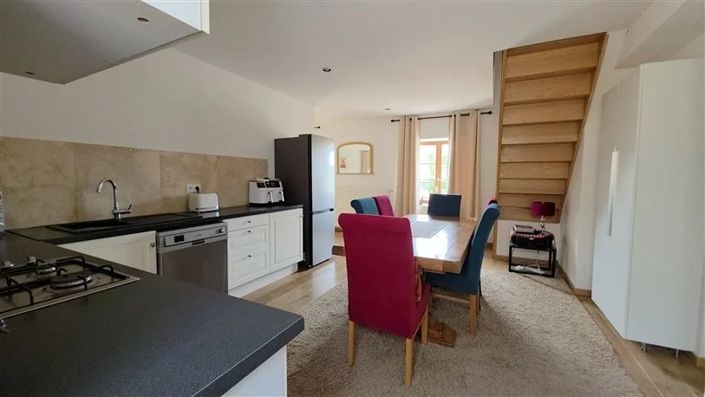 Image No.23-11 Bed Property for sale