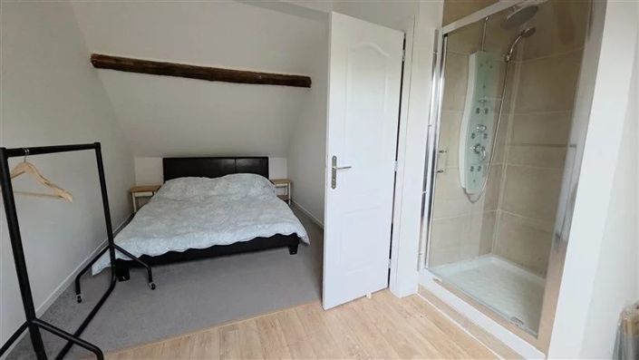 Image No.24-11 Bed Property for sale