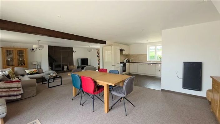 Image No.8-11 Bed Property for sale