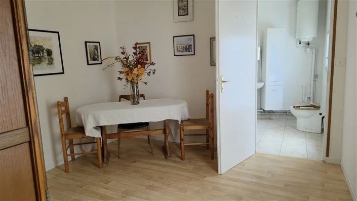 Image No.21-6 Bed House for sale