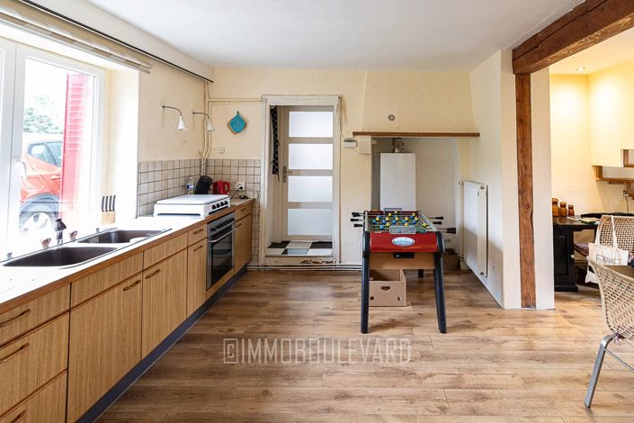 Image No.8-4 Bed House for sale