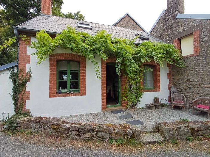 Image No.3-2 Bed House for sale