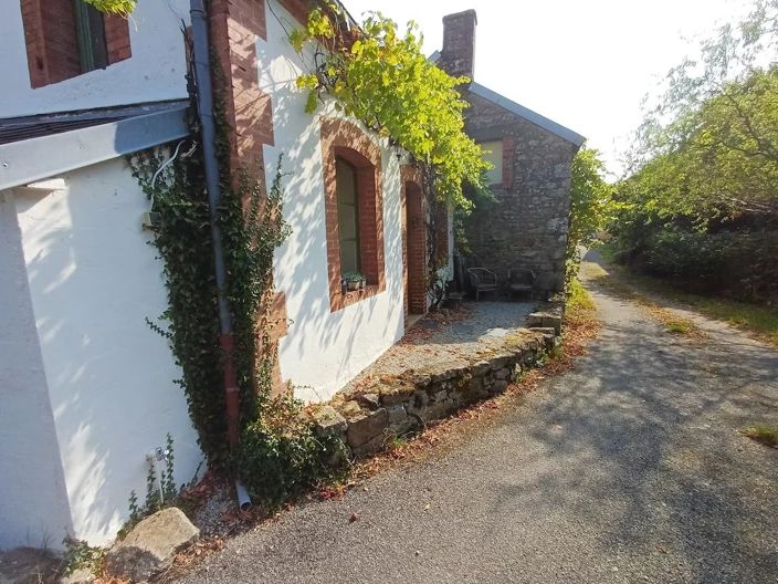 Image No.6-2 Bed House for sale