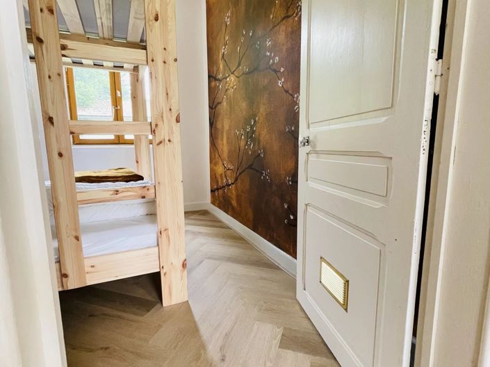 Image No.11-3 Bed House for sale