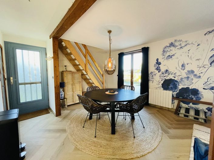 Image No.8-2 Bed House for sale